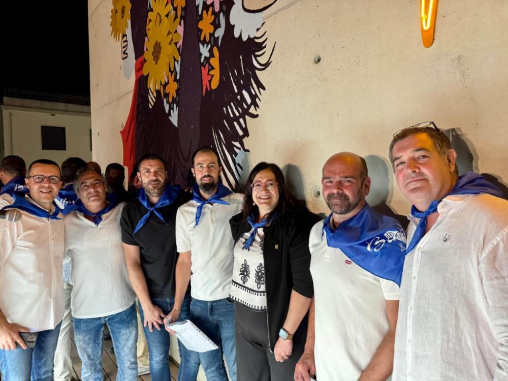 Imagen Binéfar inicia cinco días de fiestas con un concurrido desfile y acento musical