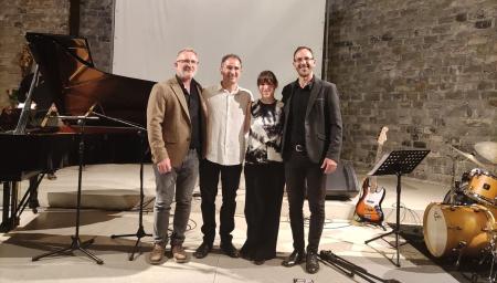 Imagen Elevoz clausura mañana en la calle La Iglesia el ciclo de conciertos...