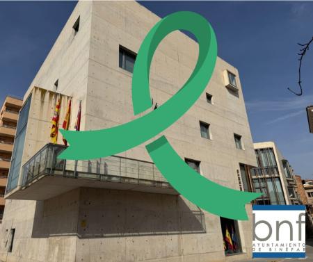 Imagen El Ayuntamiento de Binéfar visibiliza la lucha contra el cáncer