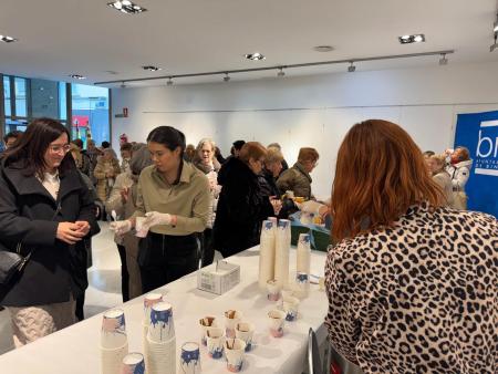 Imagen Binéfar celebra Santa Águeda con misa, reparto de chocolate con coca,...