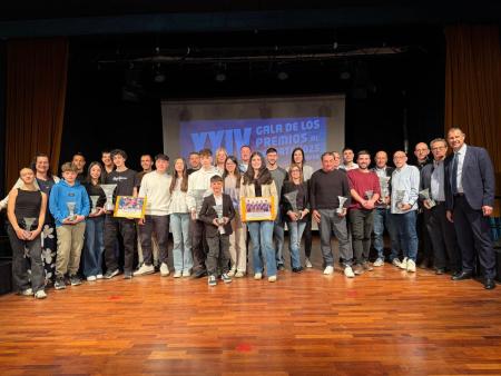 Imagen Binéfar vive su fiesta del deporte