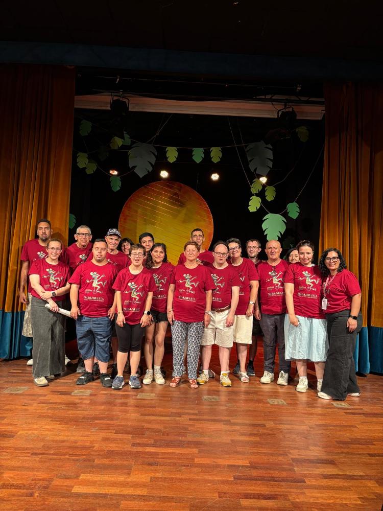 Imagen Teatro inclusivo para subir el telón a una semana de títeres, magia, música, cine y observación astronómica en Binéfar