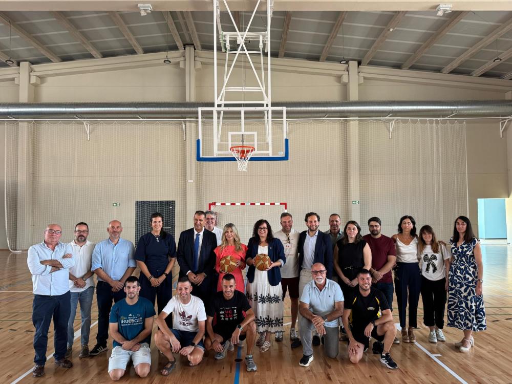 Imagen Binéfar estrena un nuevo pabellón deportivo en el Complejo Municipal El Segalar